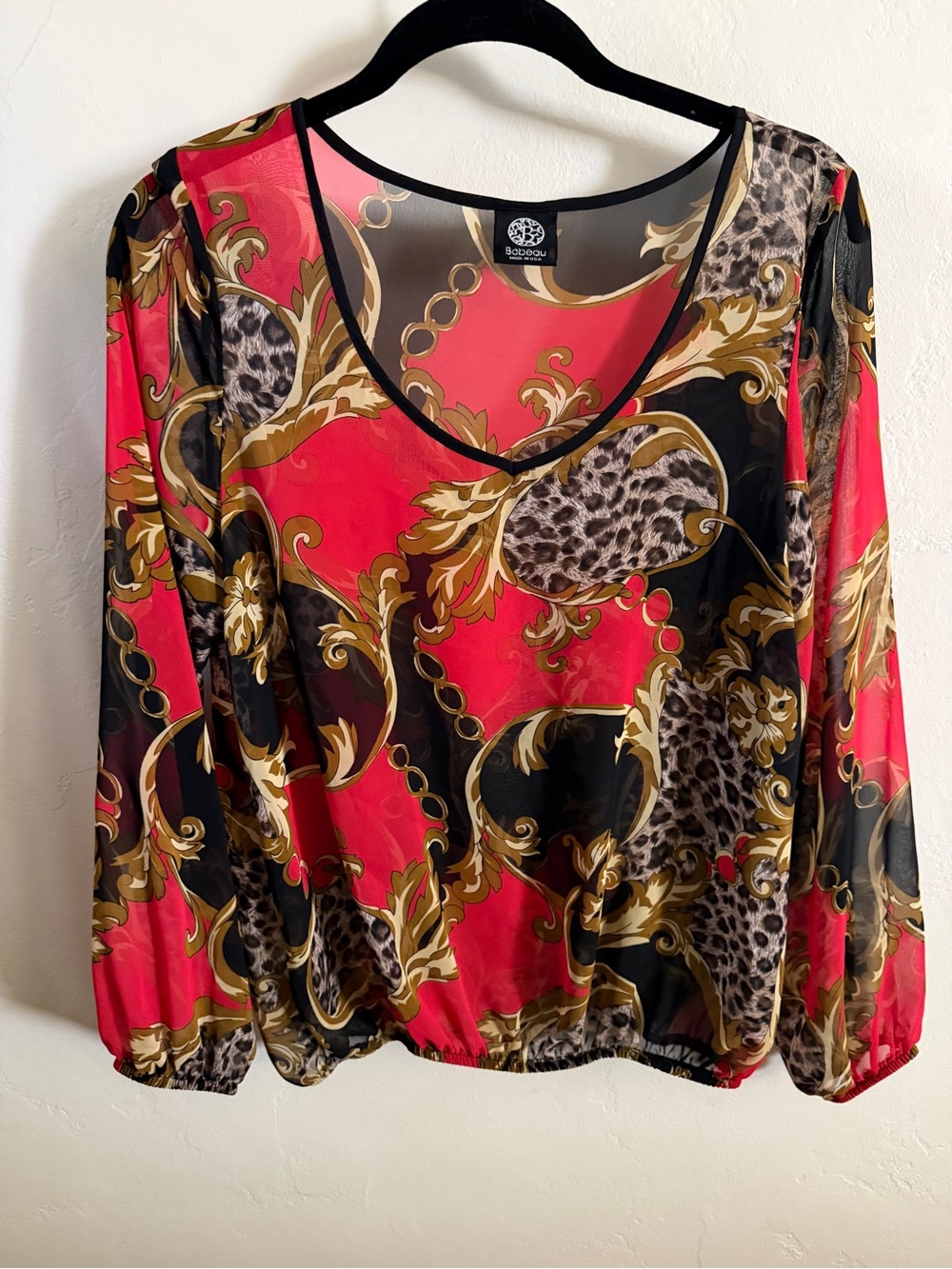 Baroque-Print Red and Black V-Neck Women's Vintage USA
